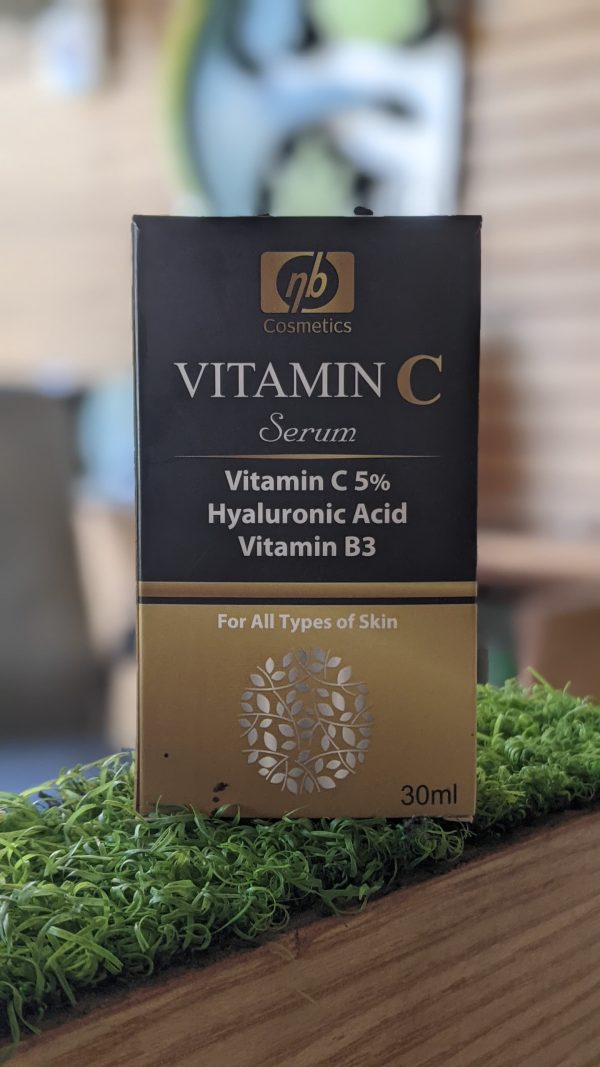 "Vitamin C serum - Rich for Skin Hydration"